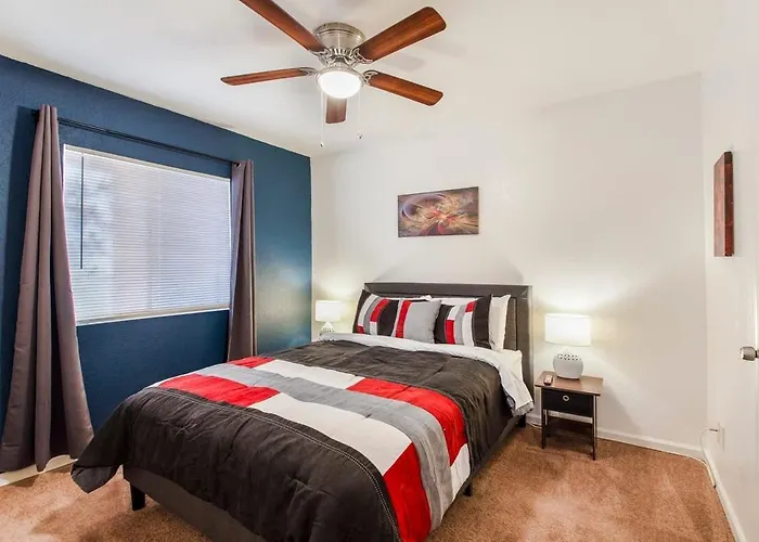 44a Modern Large 1bd W Heated Pool 44a *