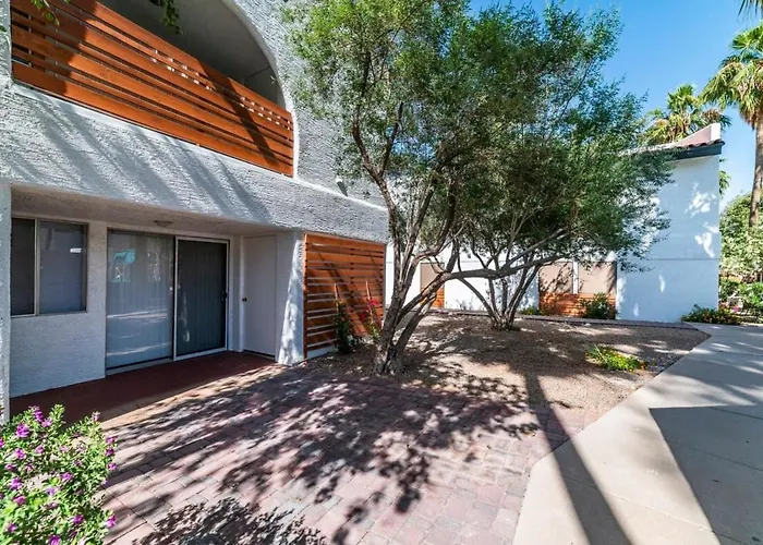 Holiday home 44a Modern Large 1bd W Heated Pool 44a *
